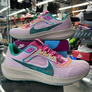 Nike Air Zoom Pegasus 40 Familia Size 10.5